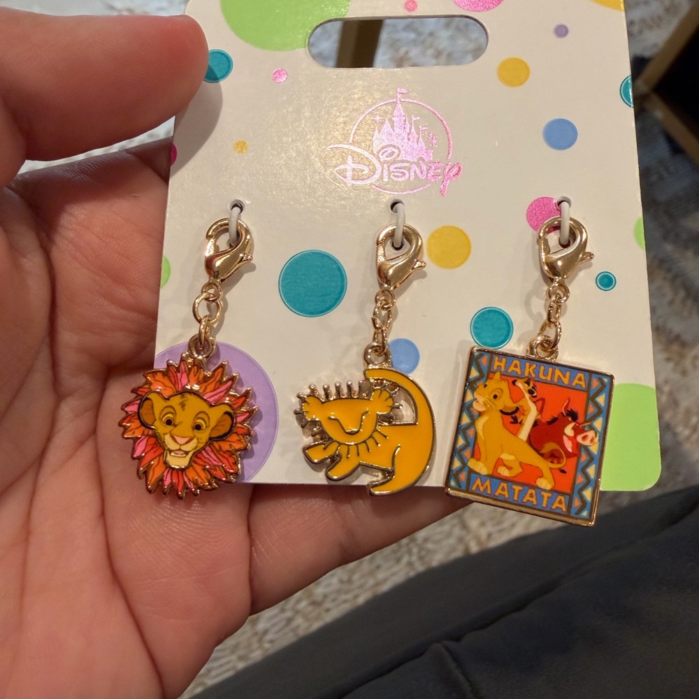 Disney Lion King Charm Set - Orange and Gold